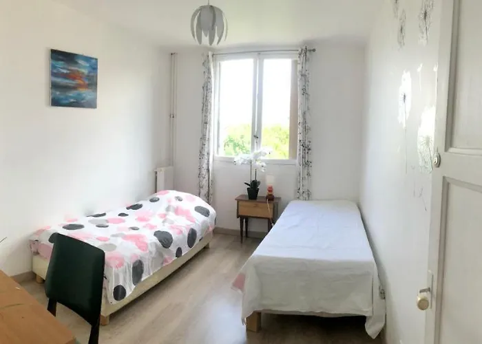 Private Room 20 Minutes From Eiffel Tower